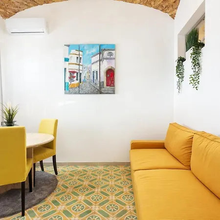 Moorish House * Olhão